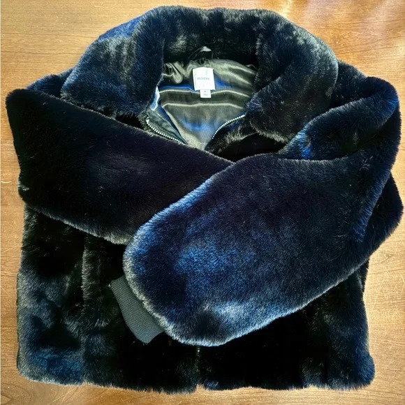 Maeve Plush Black Teddy Jacket - Picture 5 of 7